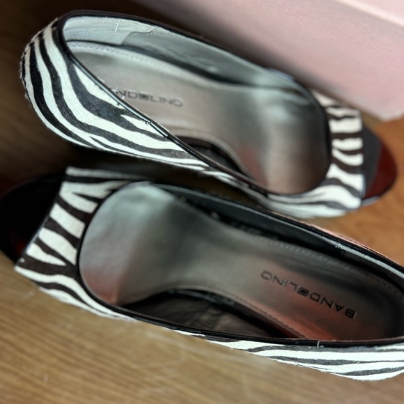 Bandolino zebra wedges - Picture 5 of 6